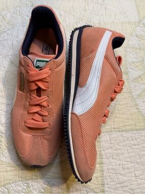 PUMA Whirlwind Classic Sneakers in a Desert Flower/White: Size 6